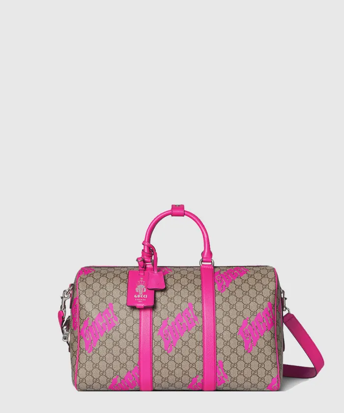 구찌 프린트가 있는 미디엄 더플백 834962