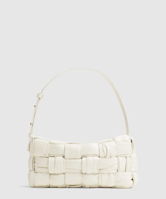 보테가베네타 브릭 카세트백 717090