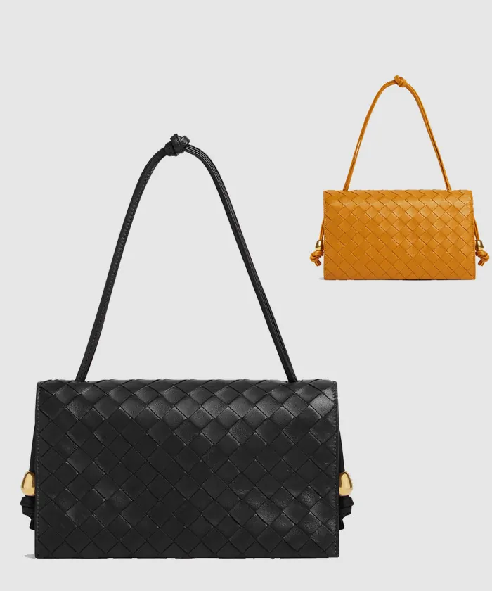 보테가베네타 스트랩 트리오 파우치 717435