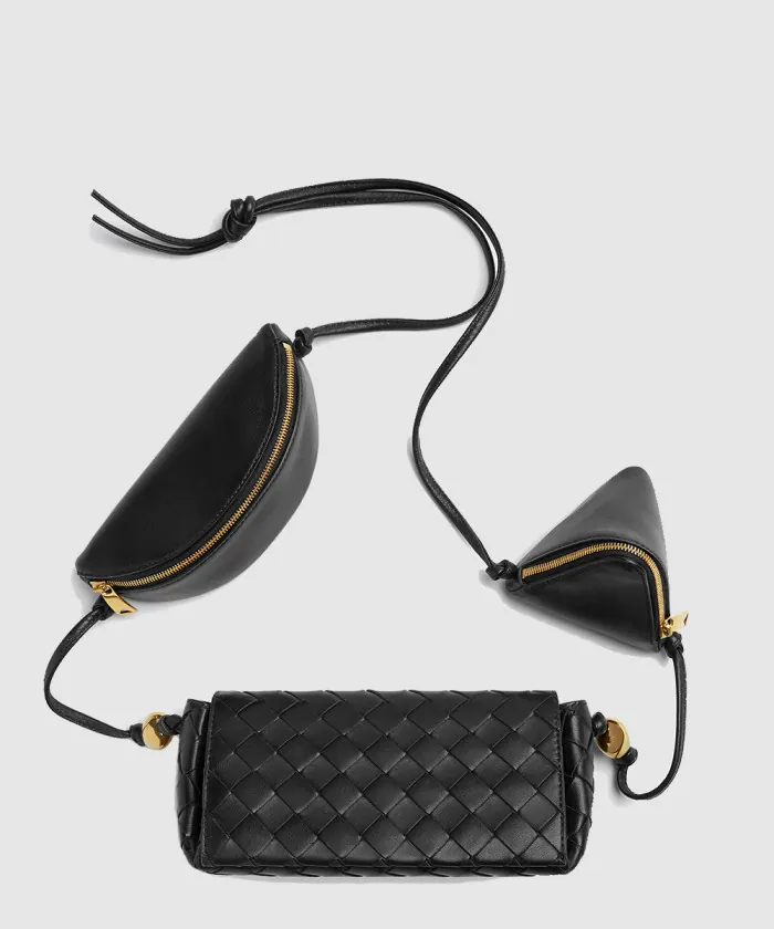 보테가베네타 스트랩 파우치 717429