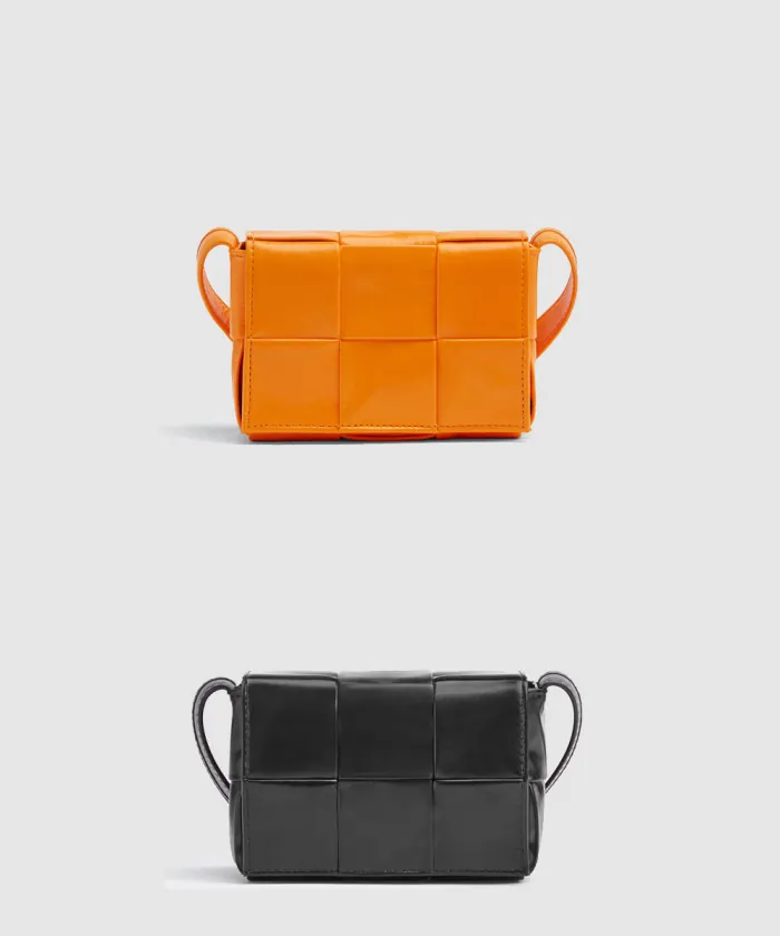 보테가베네타 카세트백 미니 667048