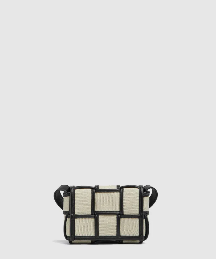 보테가베네타 캔디 카세트백 714618