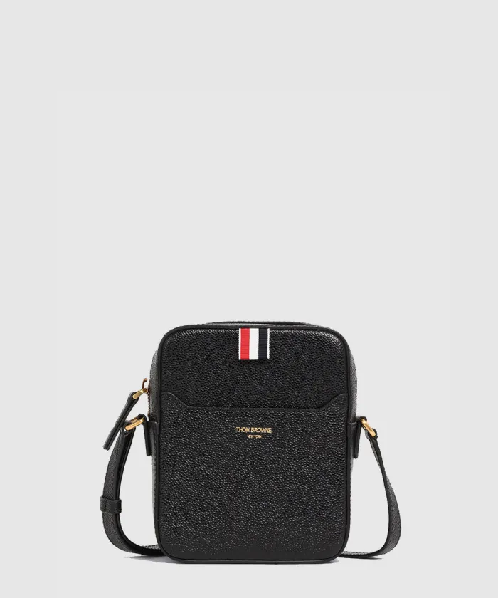 톰브라운 페블 버티컬 카메라백 MAG420