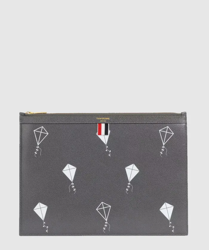 톰브라운 페블 클러치 MAC021