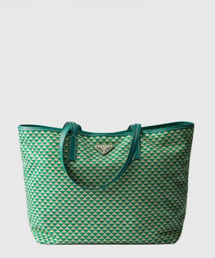 프라다 리사이클 나일론 트라이앵글 로고 쇼핑백 1BG552