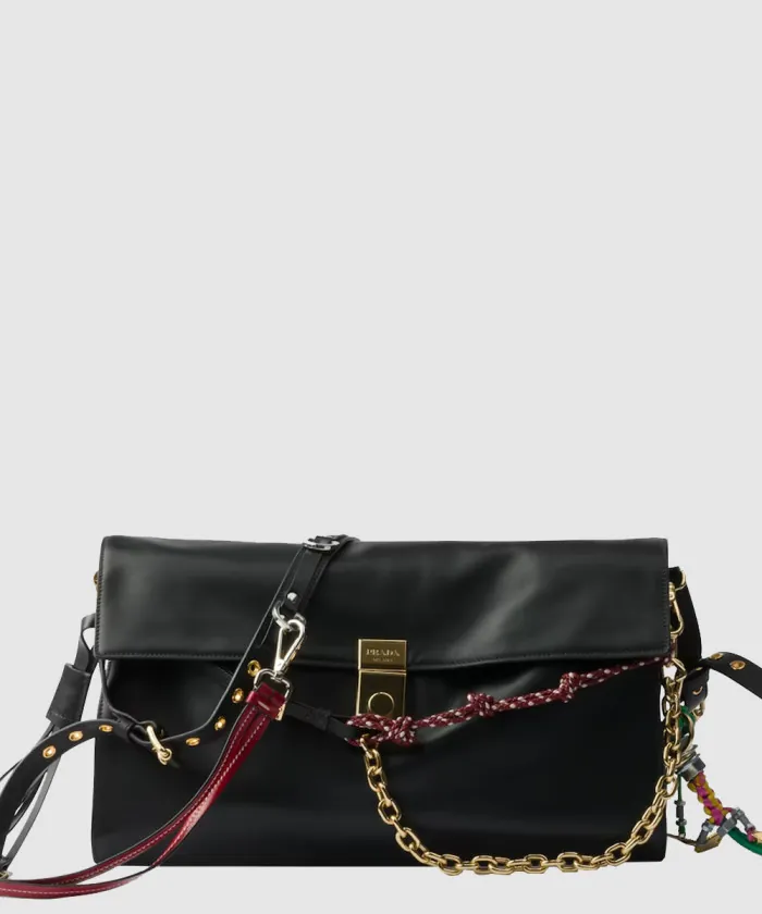 프라다 참이 달린 라지 프라다 소프트 사운드 가죽 숄더백 1BD378