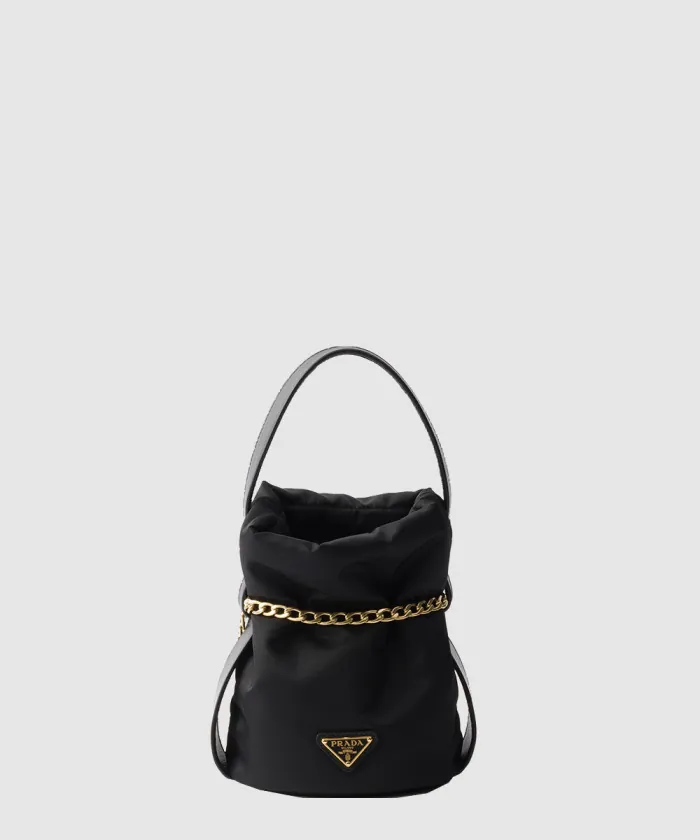 프라다 쁘띠색 누아르 리나일론과 나파 가죽 미니 버킷백 1BE088