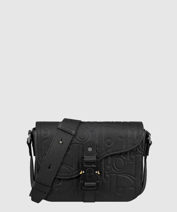 디올 Saddle 스몰 플랩 스트랩백 1ADPO