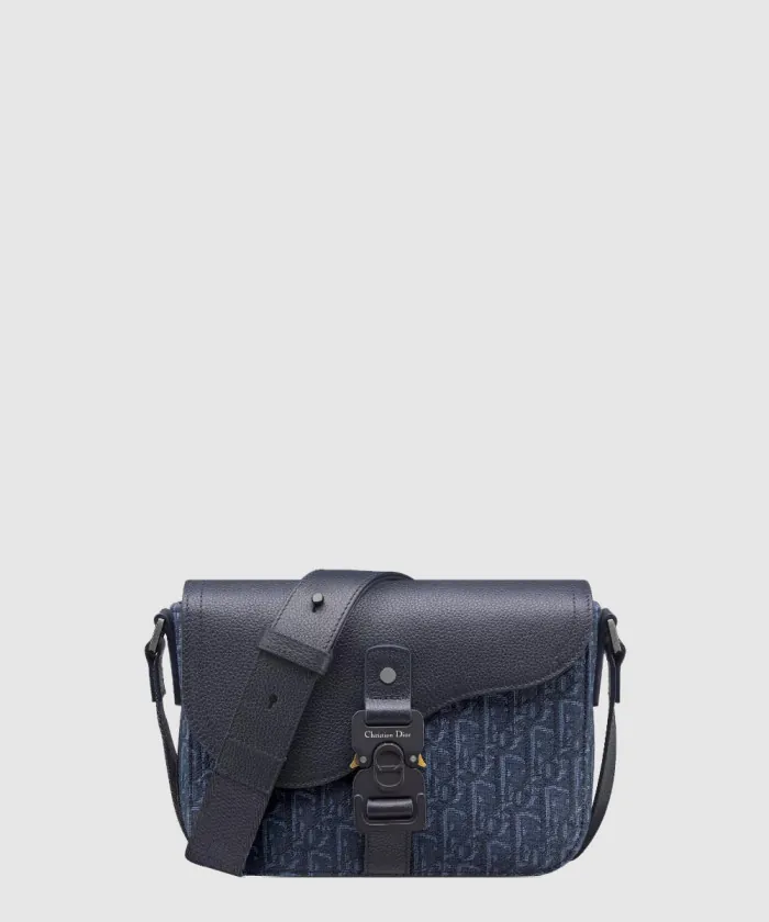 디올 Saddle 스몰 플랩 스트랩백 1ADPO