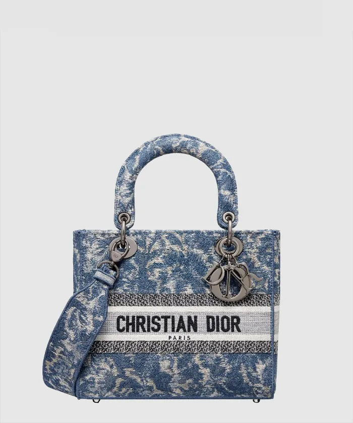 디올 레이디백 디라이트 미듐 M0565