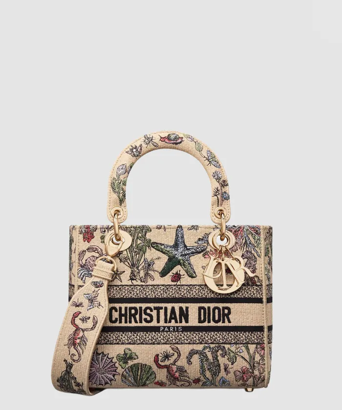 디올 레이디백 디라이트 미듐 M0565