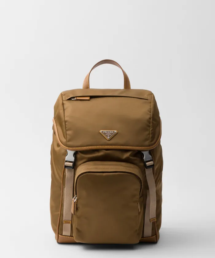 프라다 리나일론 및 가죽 백팩 2VZ135