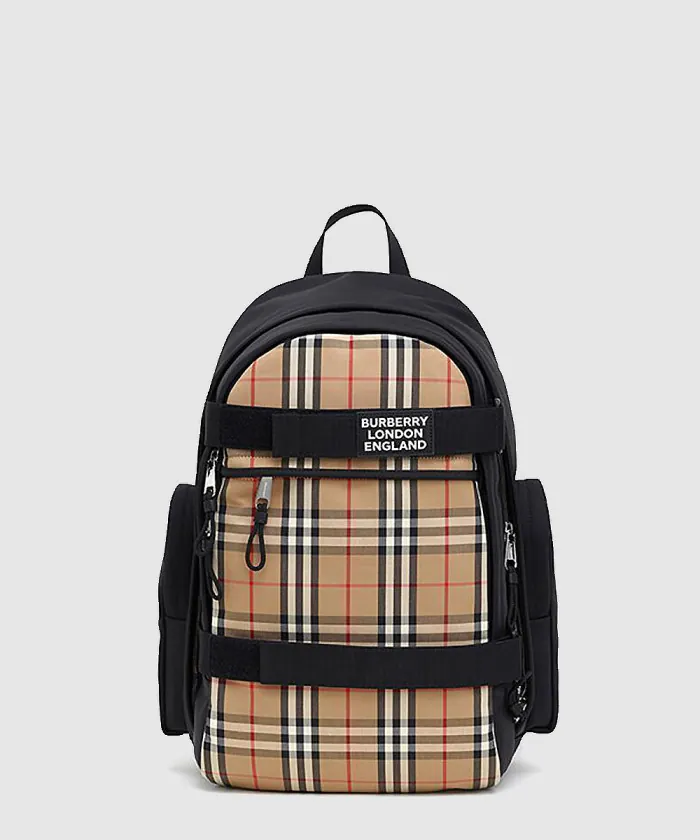 버버리 로코 백팩 80236401