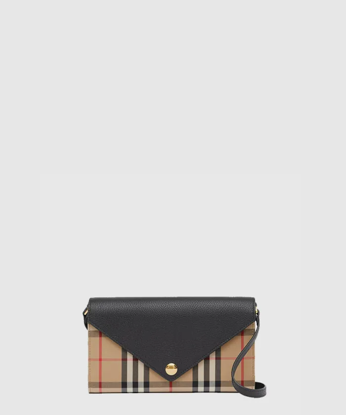 버버리 디태처블 미니 크로스백 80225601